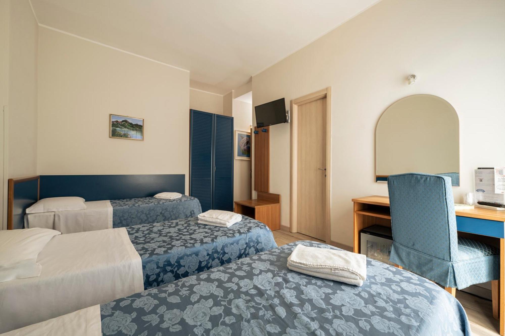 Hotel Mondial Porto Recanati Exterior photo