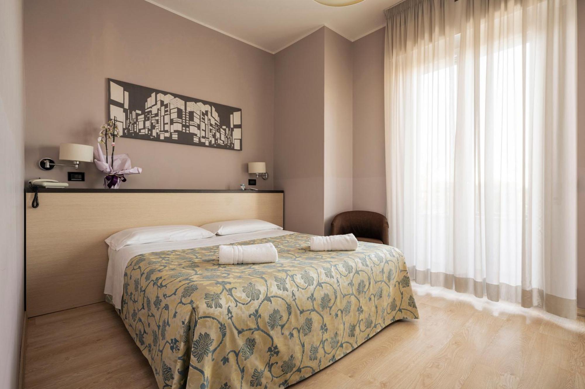 Hotel Mondial Porto Recanati Exterior photo