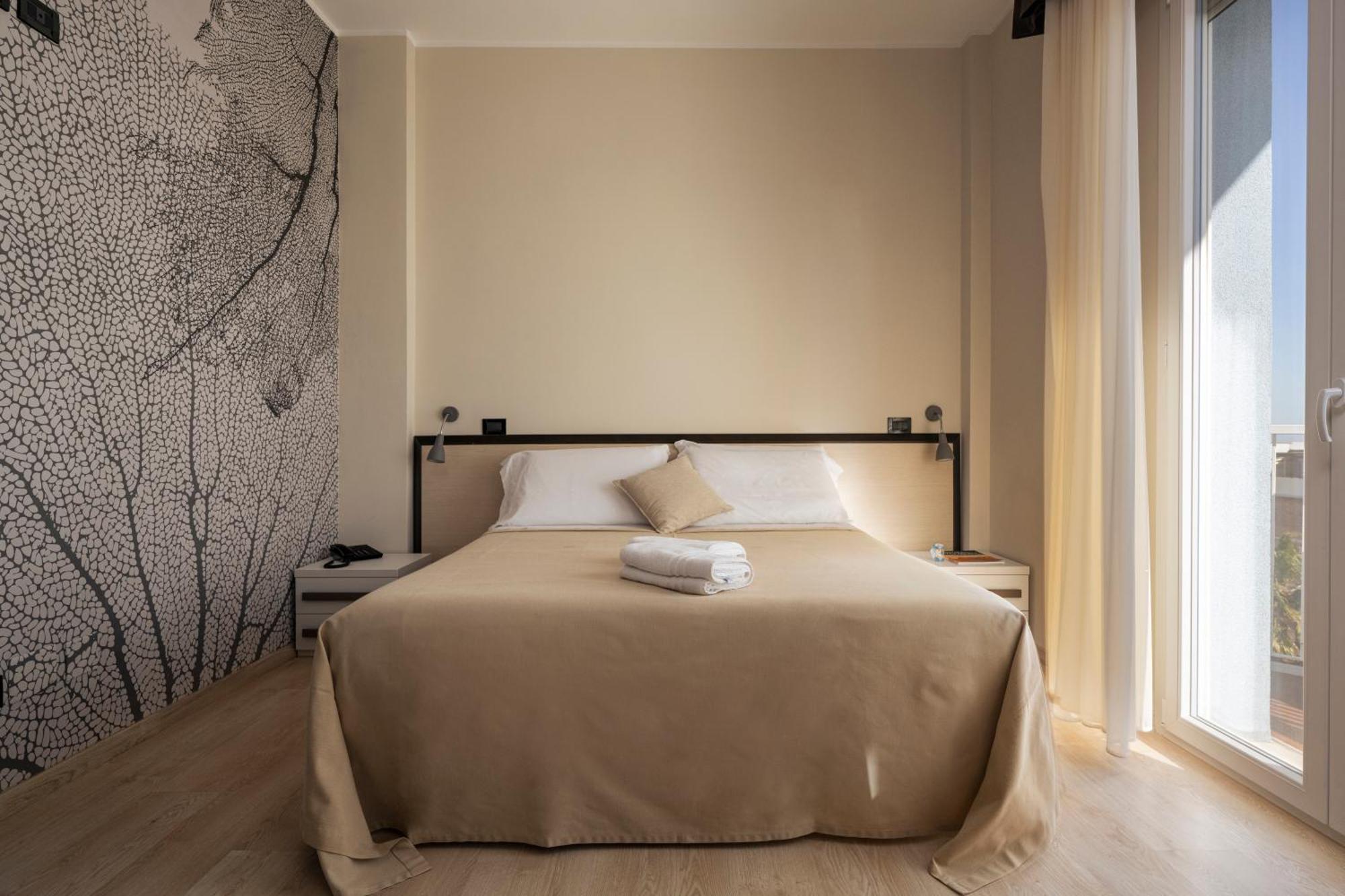 Hotel Mondial Porto Recanati Exterior photo